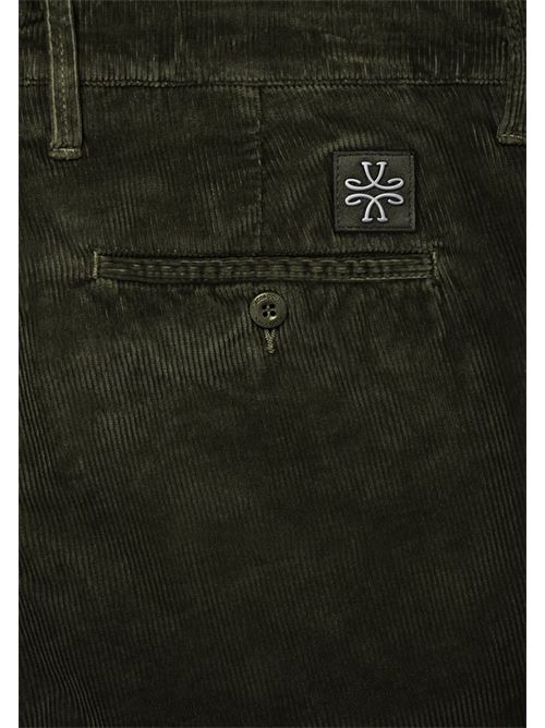 Pantalone da  uomo in velluto a coste stretch di cotone e modal tinto in capo, colore verde scuro JACOB COHEN | P0001001S3653TRR40